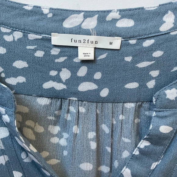 Fun2Fun Pintuck Tunic Blouse - Picture 2 of 4